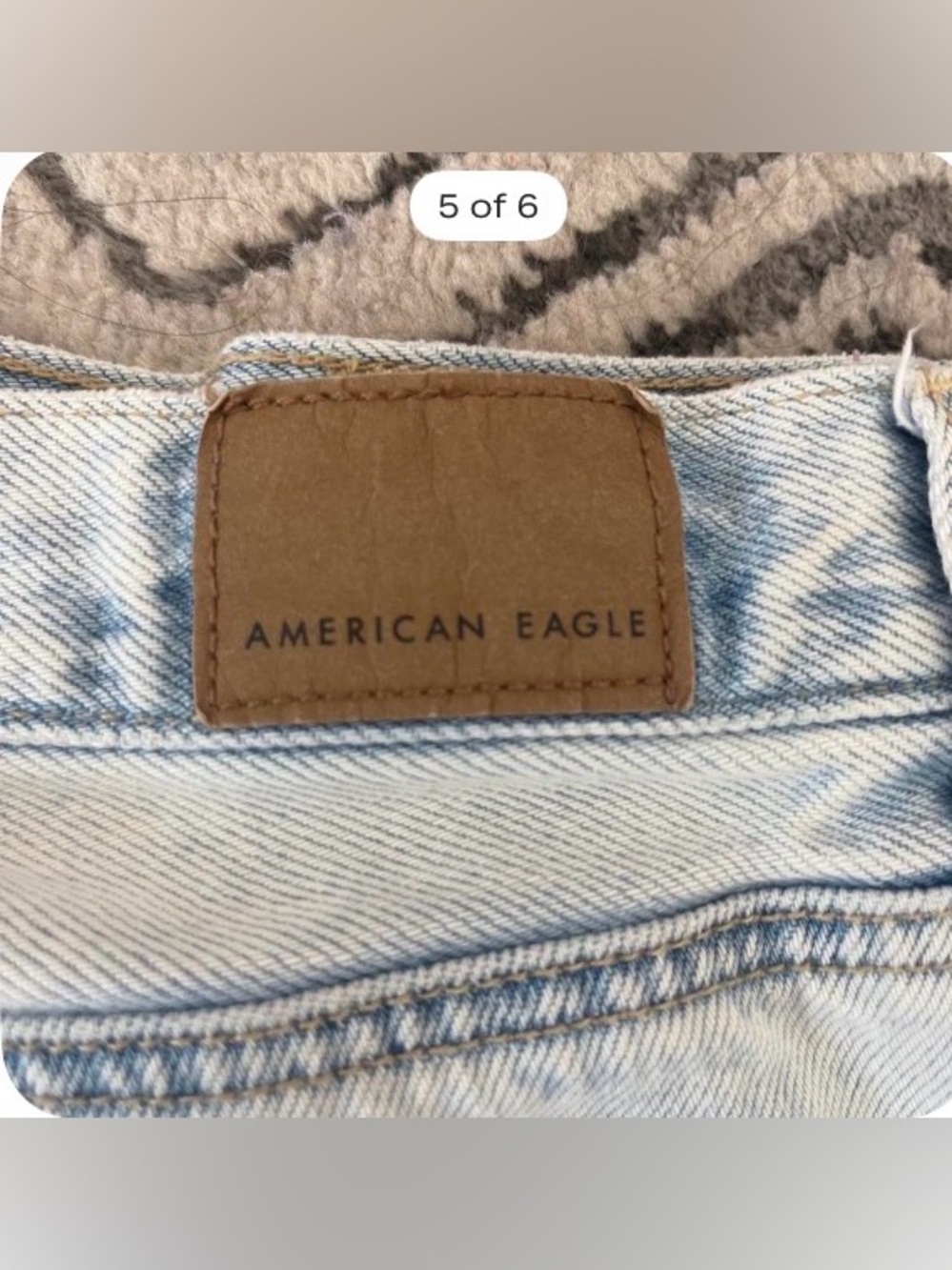 American Eagle light wash mom jean shorts size M - Picture 5 of 9